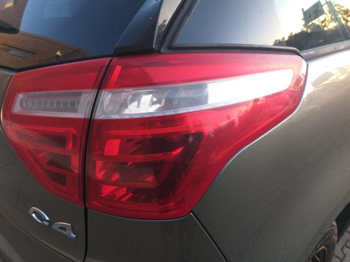 Citroen C4 Picasso original Rücklicht Rückleuchte Schlussleuchte rechts 5-Sitzer Bj.2007 Citroen C4 Picasso original Rücklicht Rückleuchte Schlussleuchte rechts 5-Sitzer Bj.2007